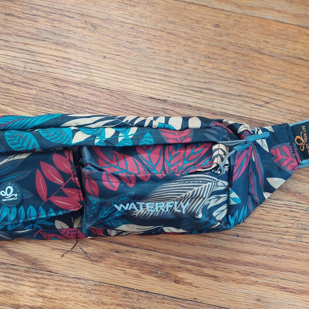 Waterfly Leaf Print Waist Bag FANNY PACK Travel ADJUSTABLE (Bag D)